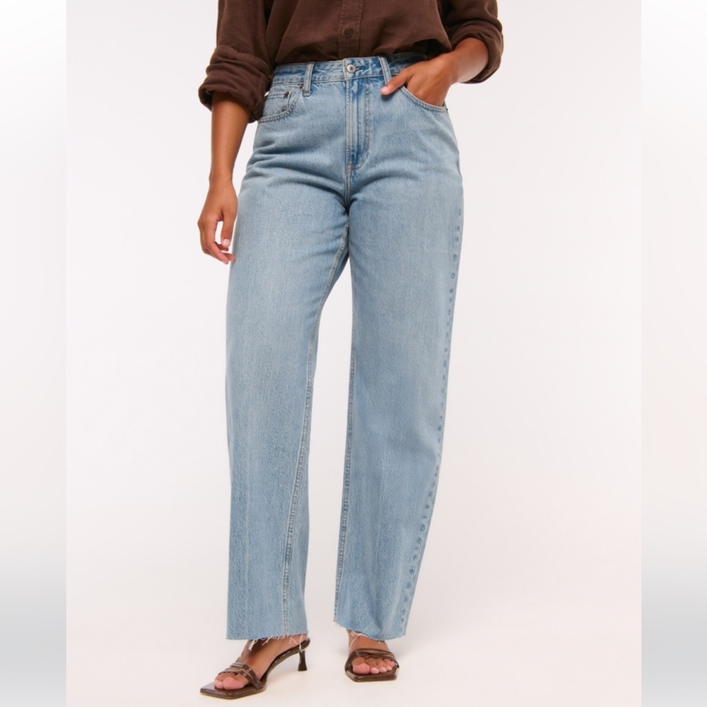 FINAL PRICE BEFOFE DONATION- Abercrombie & fitch curve love high rise loose jean